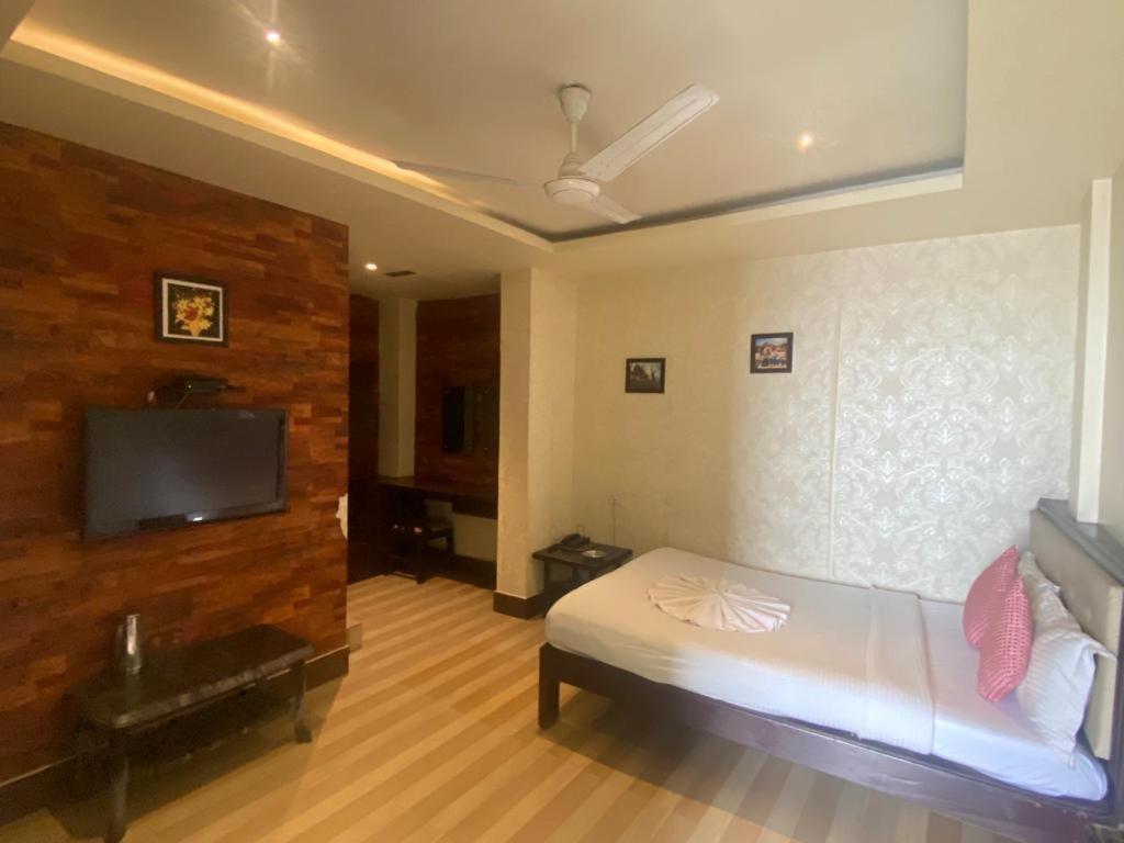 La Serene Stay Shillong Bagian luar foto